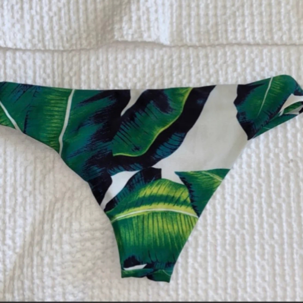 Bikini Set - Picture 6 of 6
